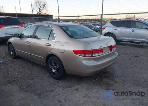 2004 Honda Accord 2.4 Lx z USA, uszkodzony, nr VIN 1HGCM56364A028161